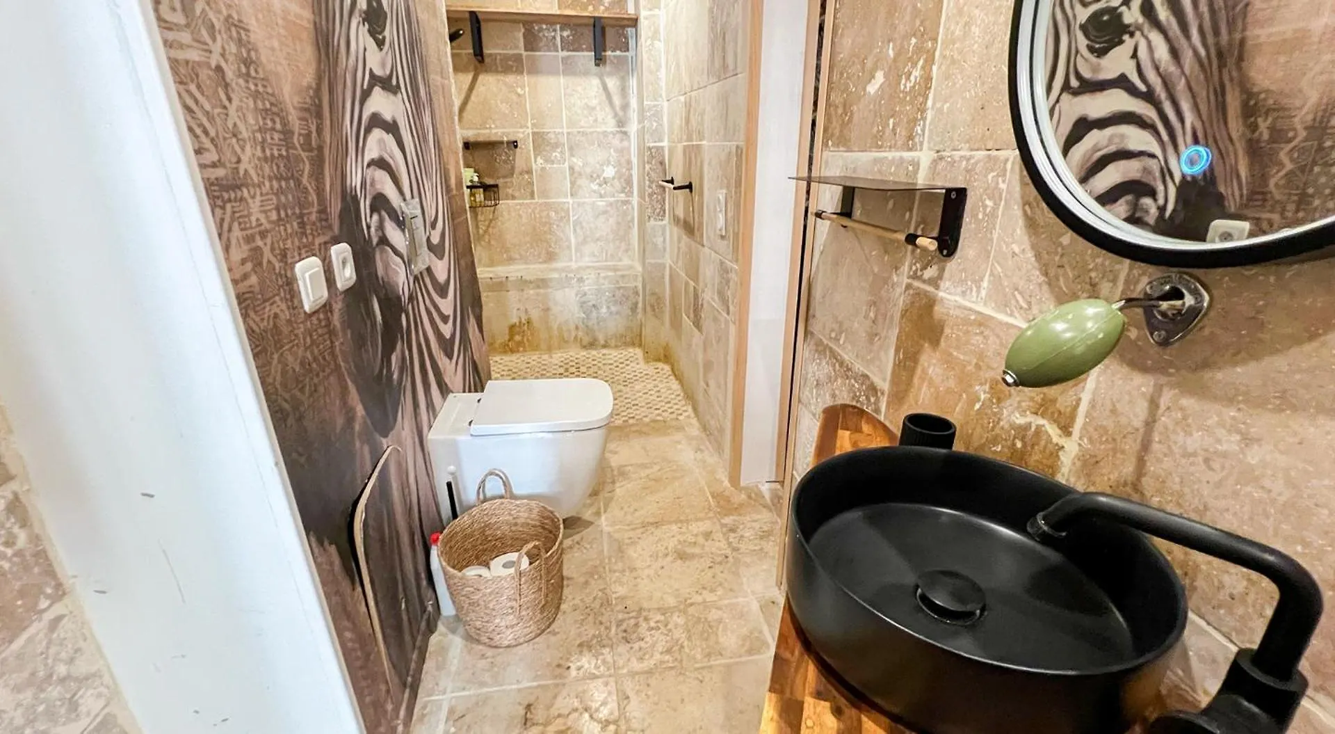 Hypercenter - Wifi Fibre - Close To All Shops Avignon France